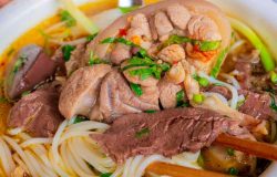 Bún Bò Huế thơm ngon và dân dã