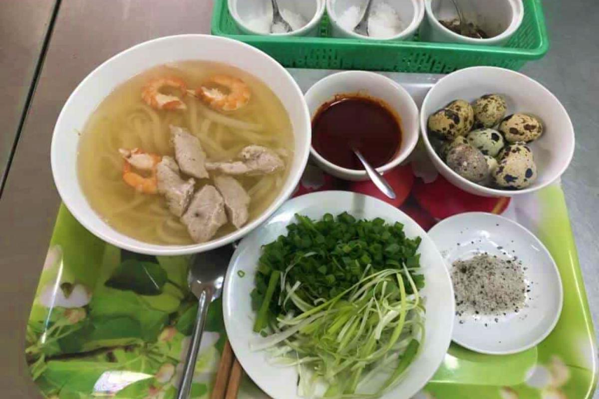 Bánh canh Bà Đợi Huế