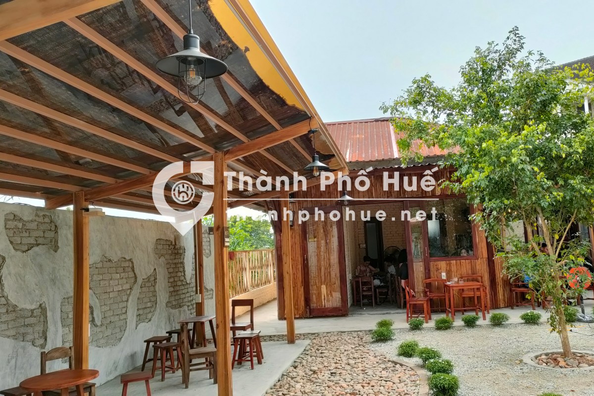 Tiệm Cà Phê Dalax