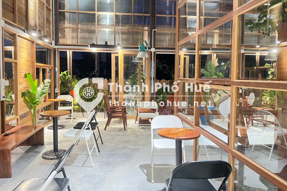 Tiệm Café Tụi Mình