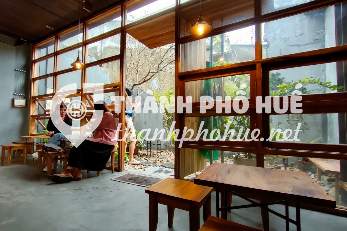 Nhà Cũ Bistro