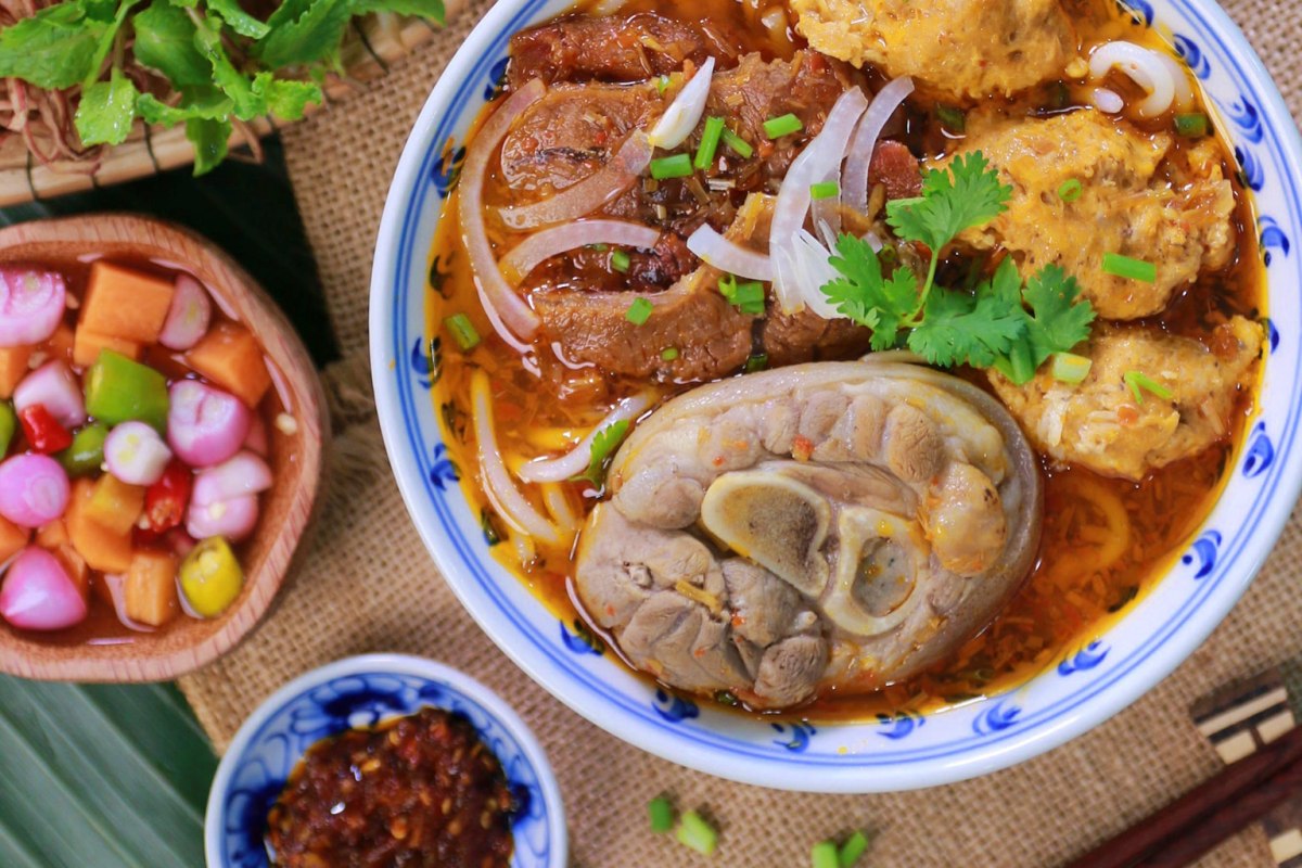 Bún Bò O Cương Chú Điệp