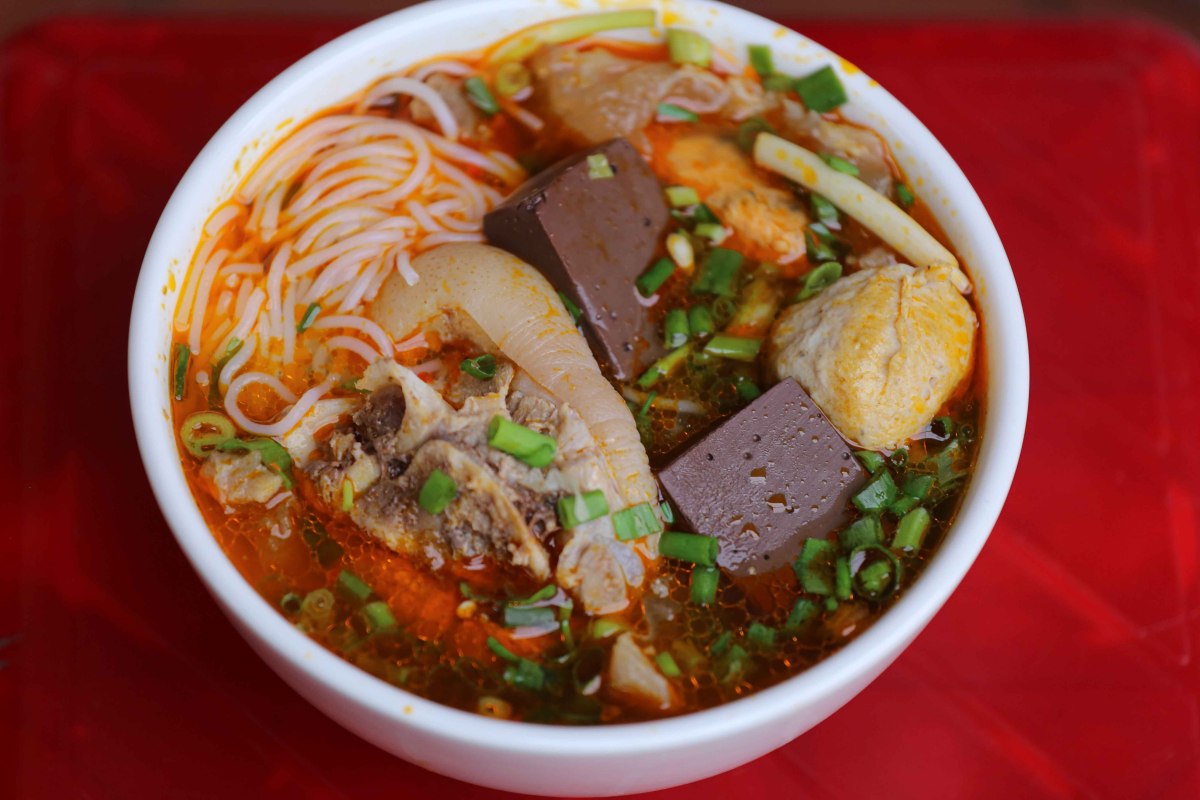 Bún bò mệ Kéo