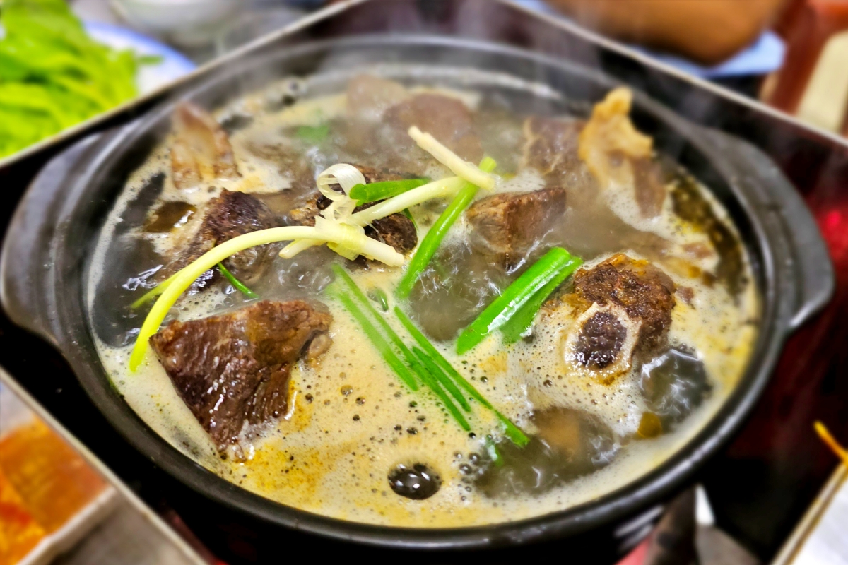 Lẩu bò A Cứ