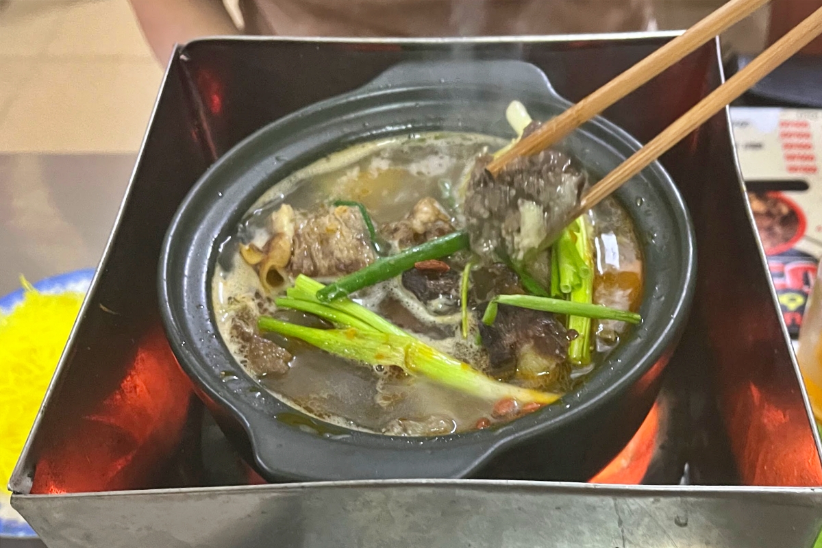 Lẩu bò A Cứ