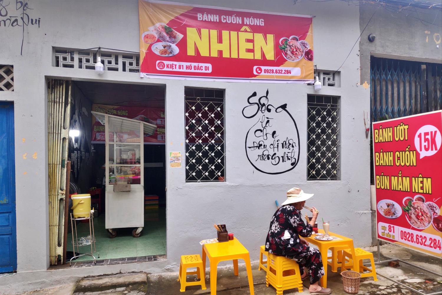 Bánh cuốn nóng Nhiên