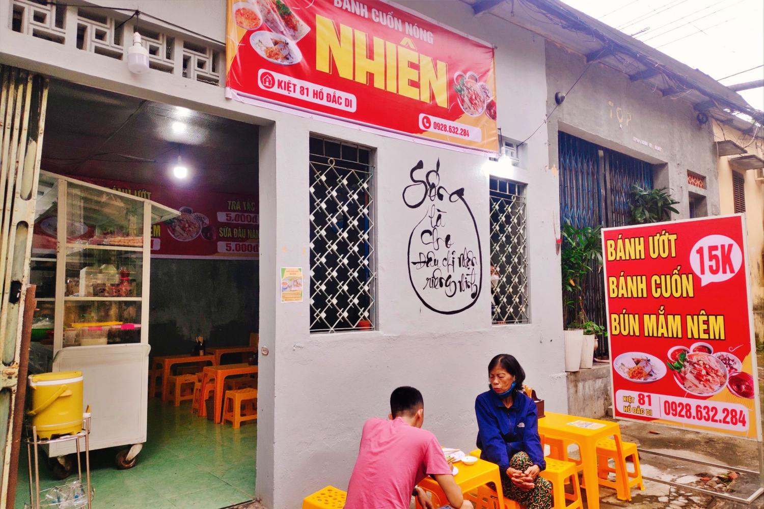 Bánh cuốn nóng Nhiên