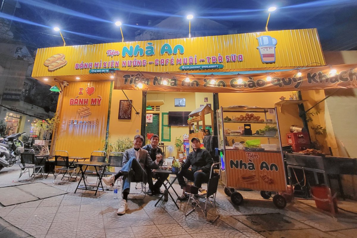 Tiệm nhà An