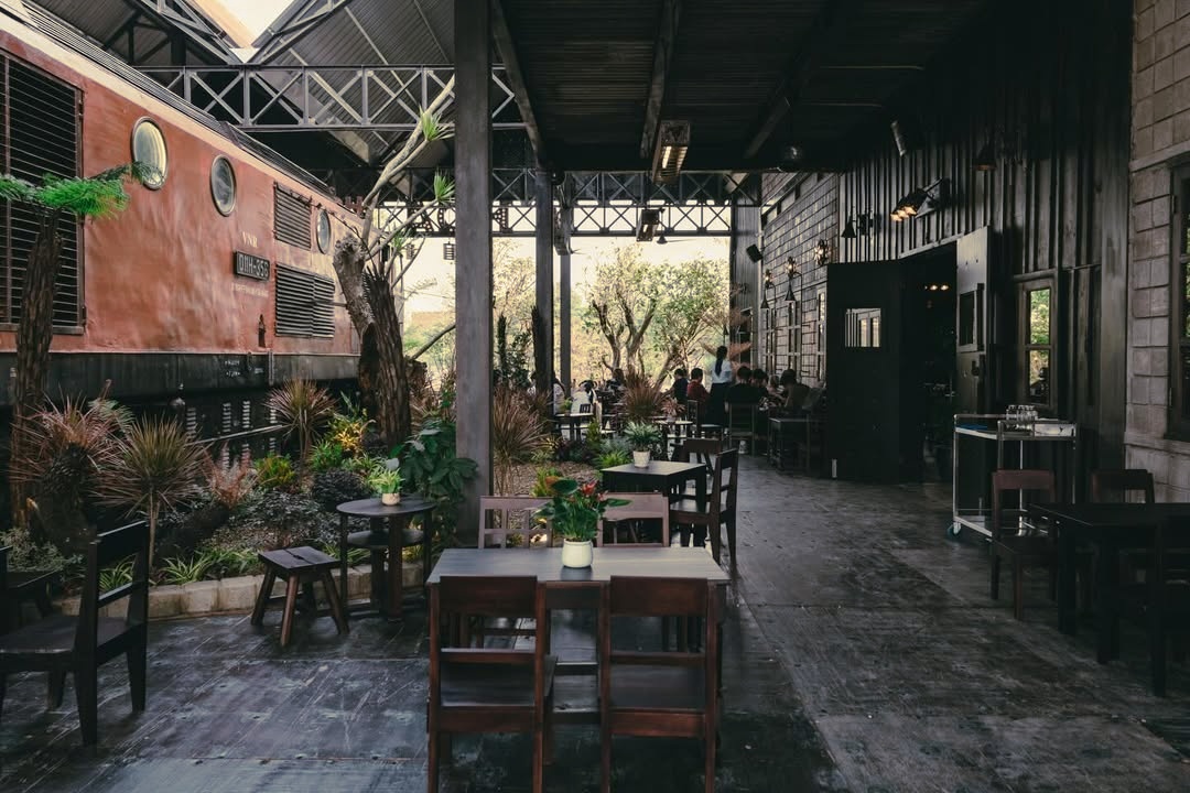 Hoả Xa – Cà phê & Cơm niêu Ga Huế